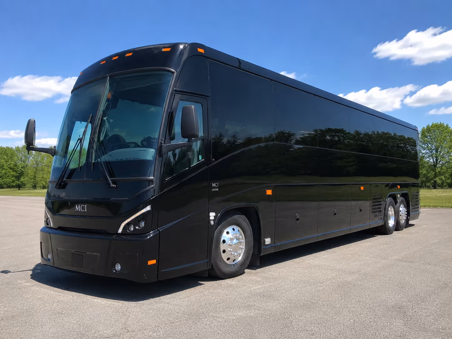 wine tour buses to pointe of view winery and the missouri river valley